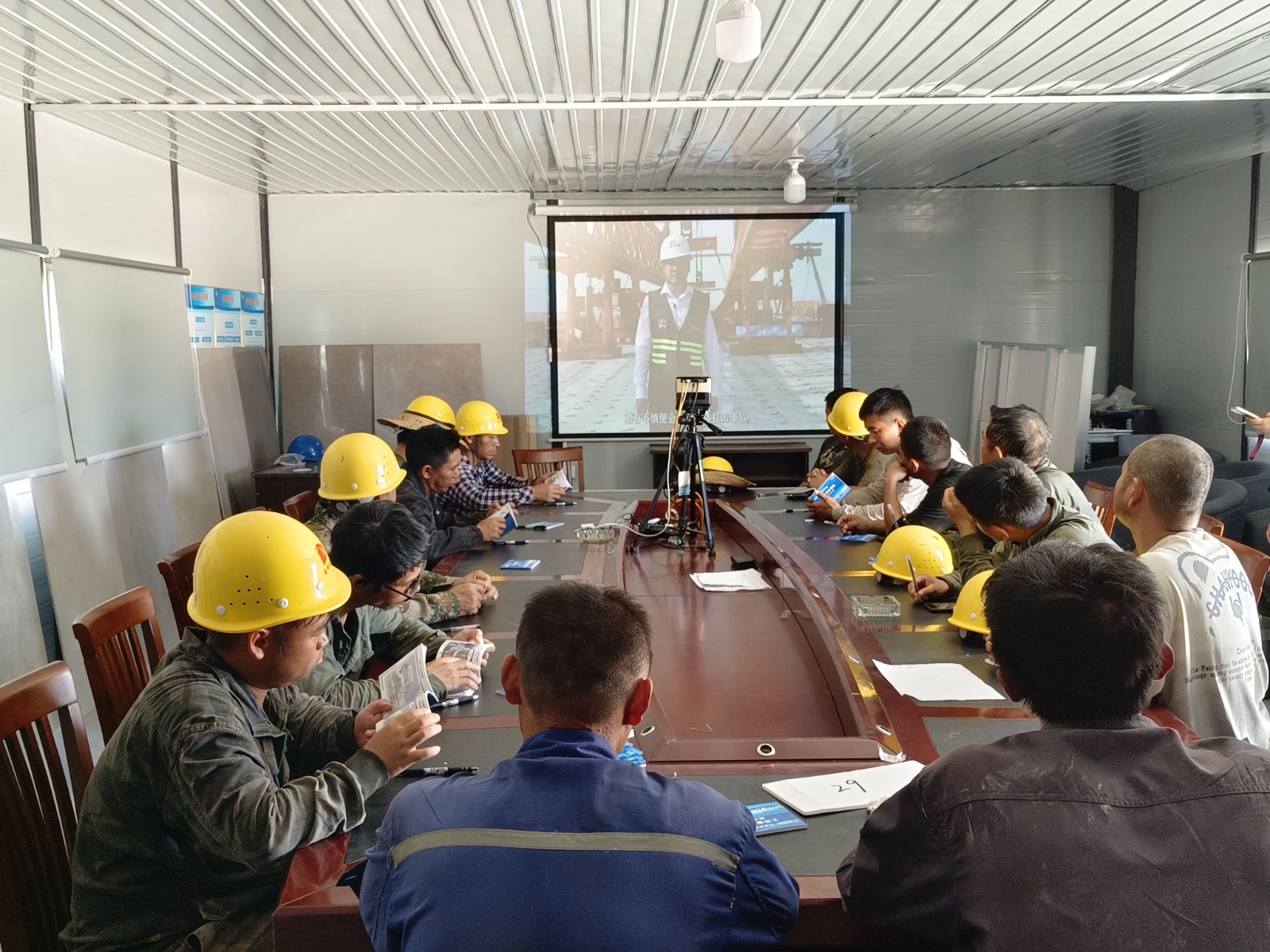 南平市質量安全協(xié)會開展工傷預防系列宣傳活動,為安全生產(chǎn)保駕護航